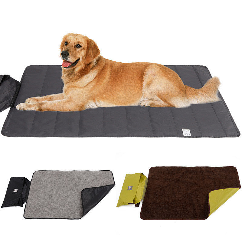 隨身舒適毯：主子嘅戶外神器 Adventure Ready: All-Weather Pet Comfort Blanket